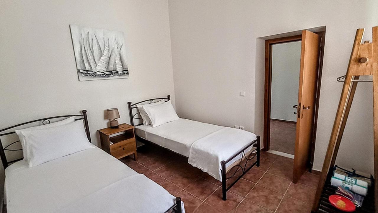 Apartment Dimitra With Garden In - Prassonisi *