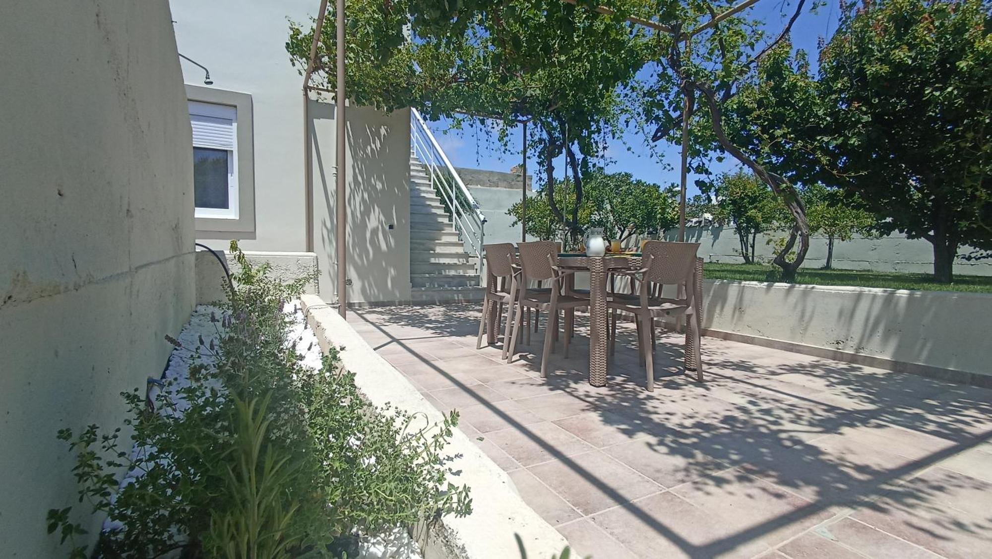 Dimitra With Garden In - Prassonisi
